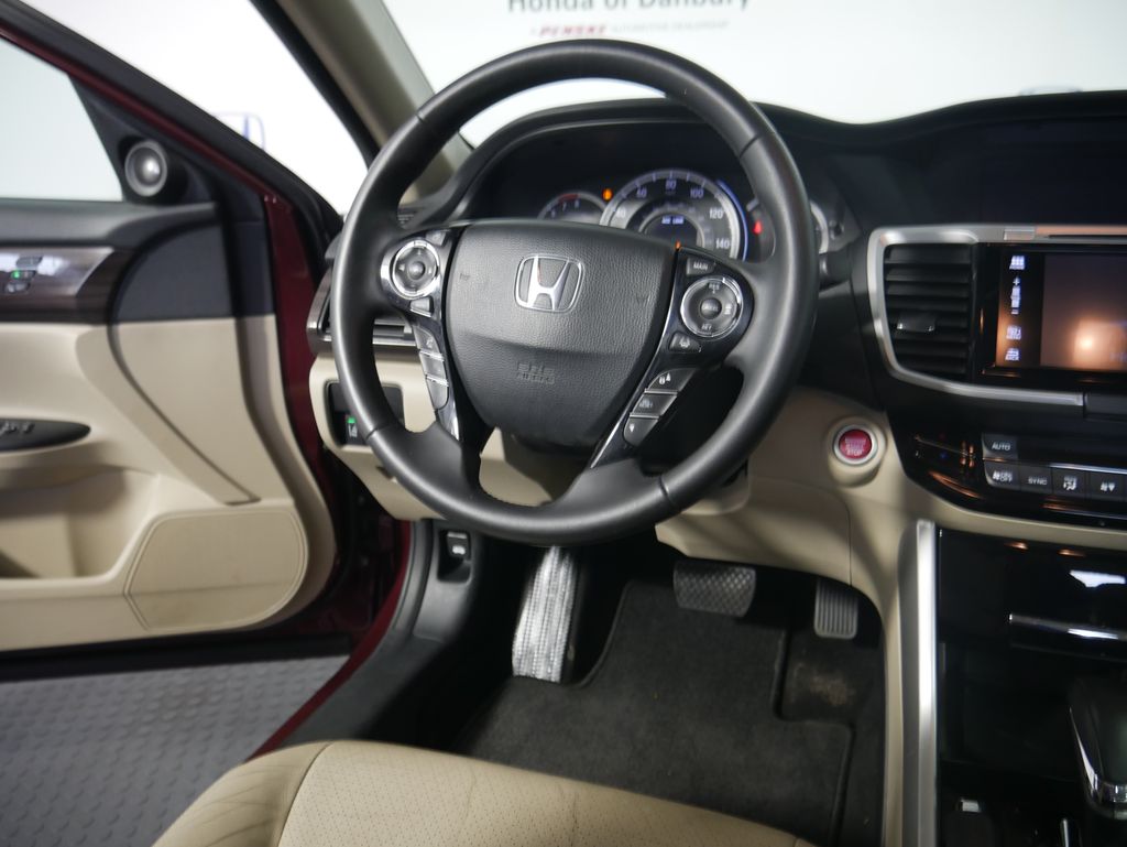 Thumbnail: 2016 Honda Accord - 16