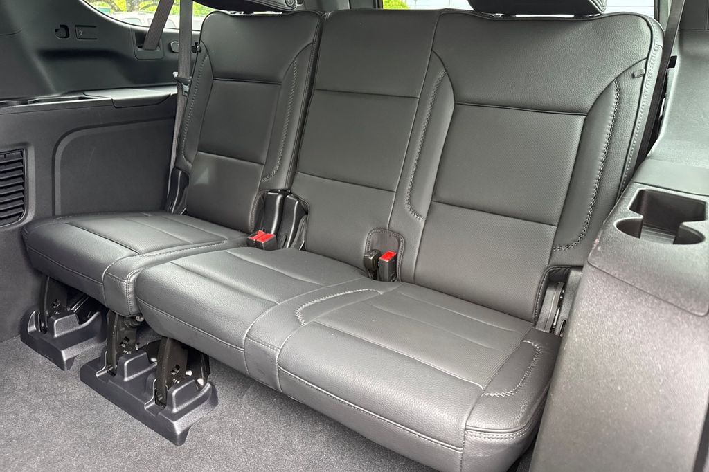 used 2025 GMC Yukon XL car, priced at $75,966
