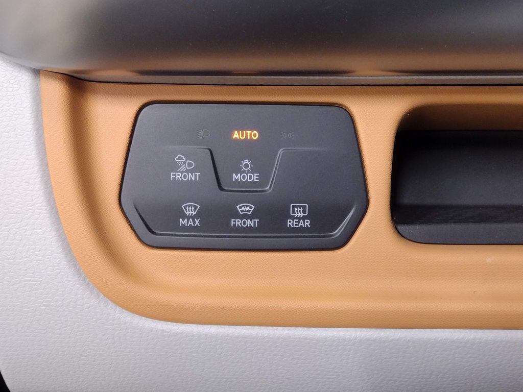 2025 Volkswagen ID. Buzz Pro S Plus