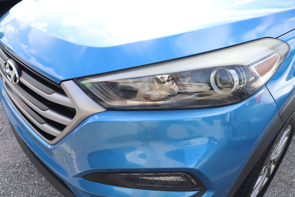 Thumbnail: 2018 Hyundai Tucson - 3