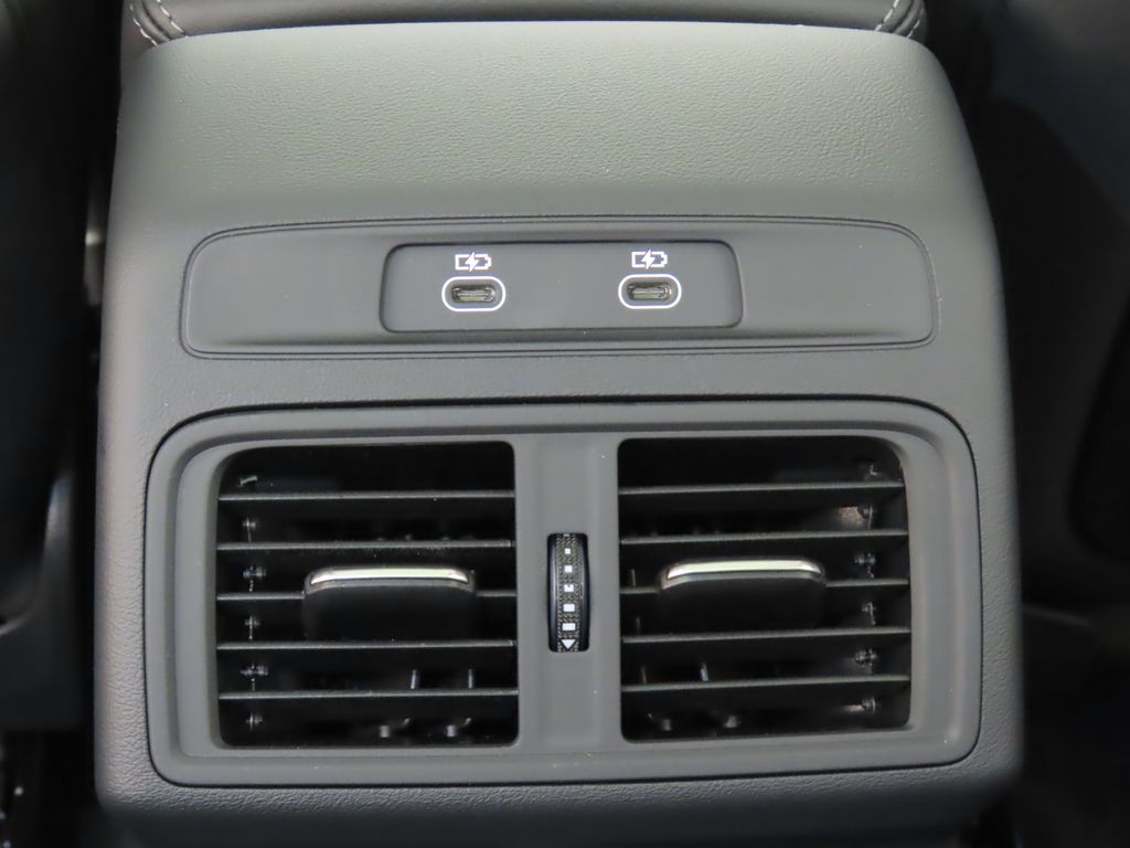 Thumbnail: 2025 Audi Q5 - 23