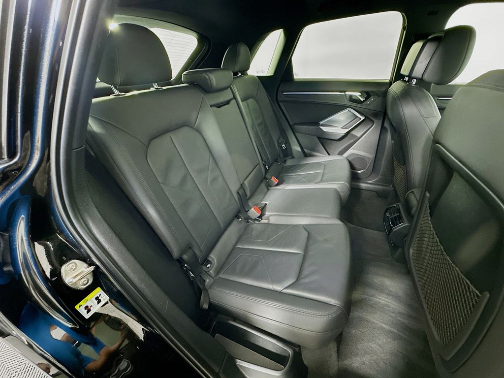 Thumbnail: 2019 Audi Q3 - 27