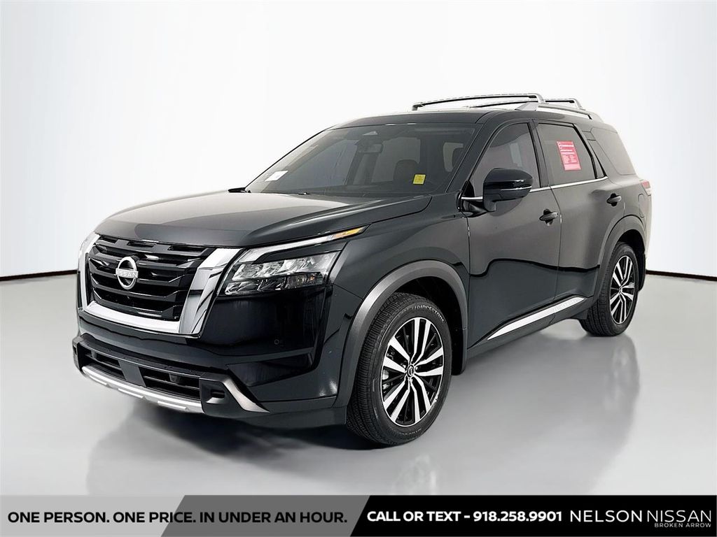2025 Nissan Pathfinder Platinum FWD    