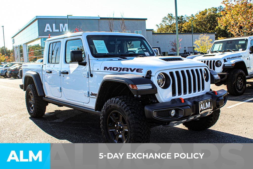 2023 Jeep Gladiator Mojave photo 3