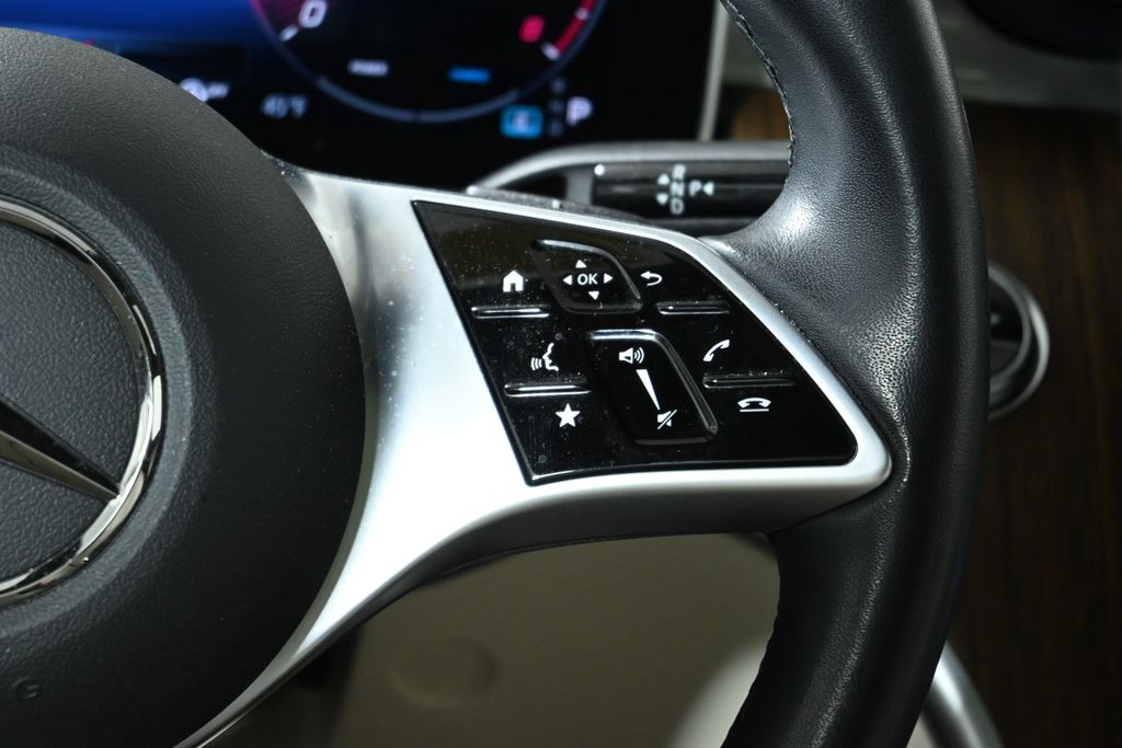 Thumbnail: 2023 Mercedes-Benz C-Class - 17