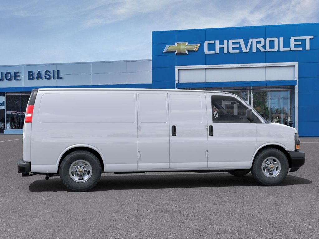 Express Cargo 3500 Extended Wheelbase