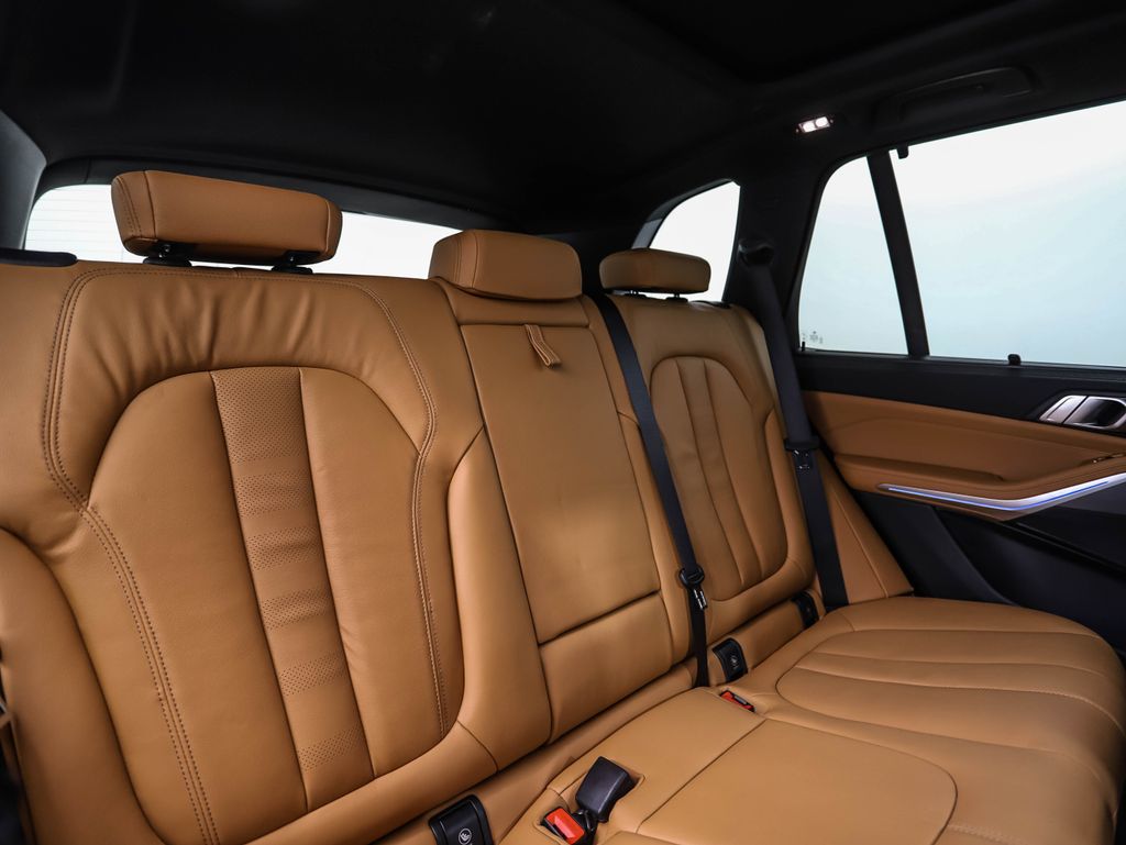 Thumbnail: 2022 BMW X5 - 28