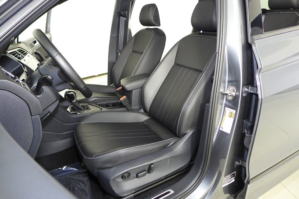 Thumbnail: 2024 Volkswagen Tiguan - 21