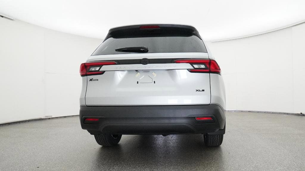 Thumbnail: 2025 Toyota Grand Highlander - 2