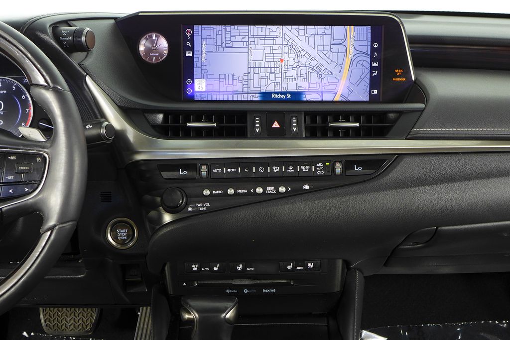 Thumbnail: 2020 Lexus ES - 26