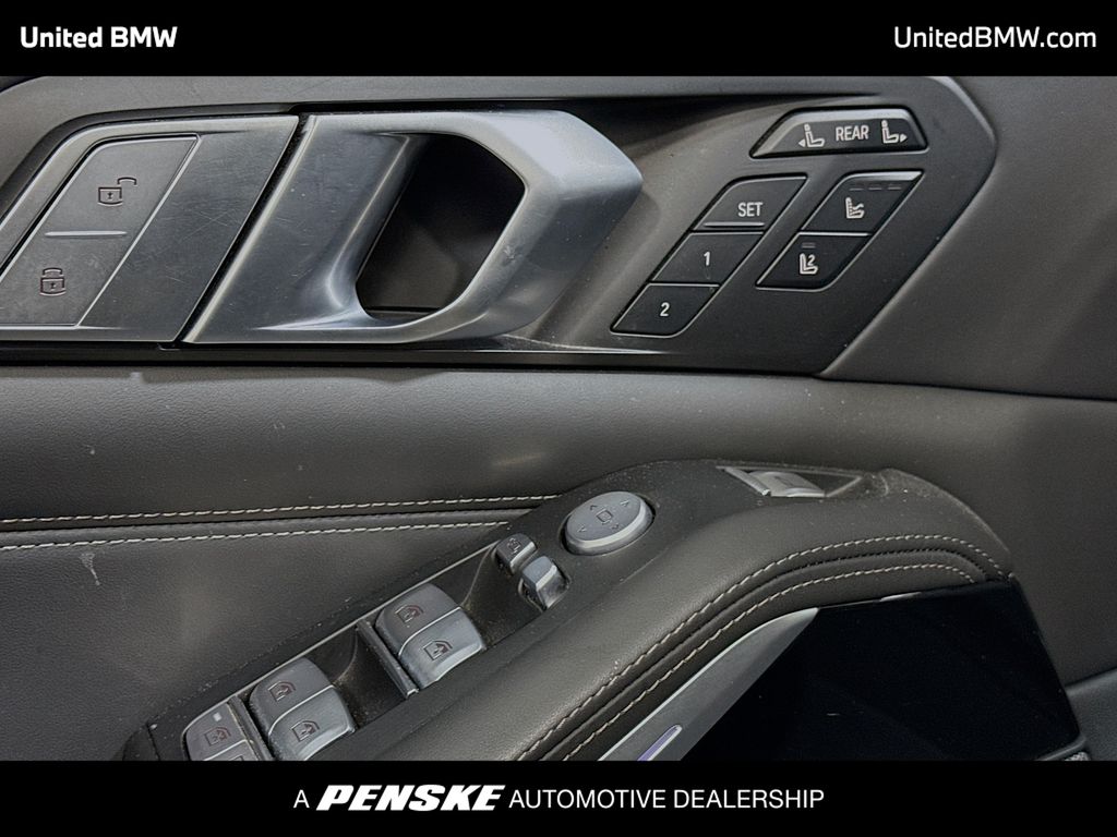 Thumbnail: 2022 BMW X7 - 3