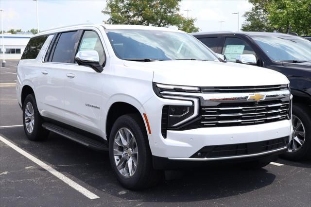 Thumbnail: 2025 Chevrolet Suburban - 3