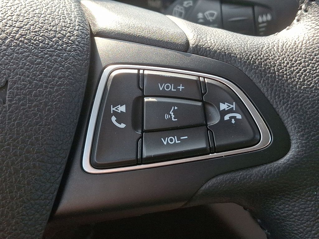 2019 Ford Escape SEL 23