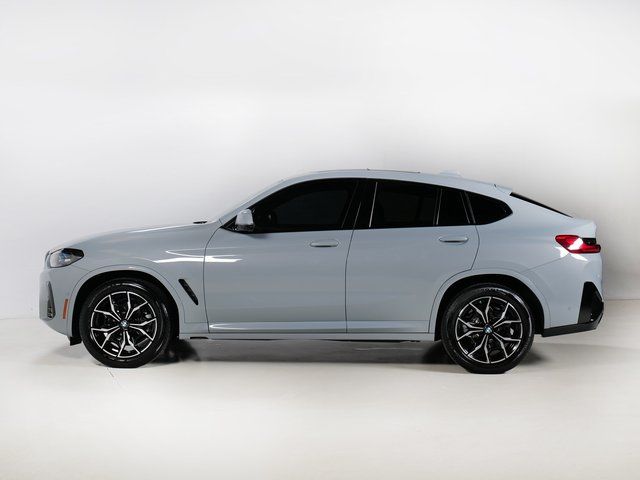 Used 2025 Gray BMW xDrive30i image 6