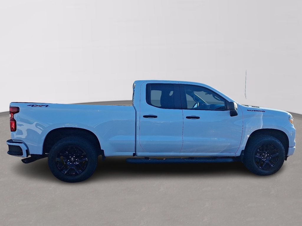 Thumbnail: 2025 Chevrolet Silverado 1500 - 7