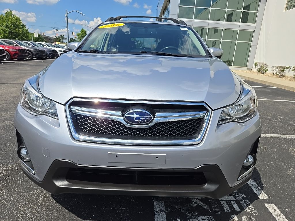 Thumbnail: 2016 Subaru Crosstrek - 3