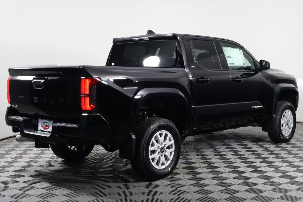 Thumbnail: 2025 Toyota Tacoma - 2