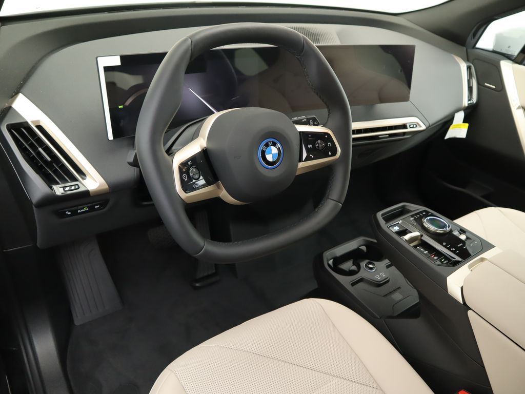 2025 BMW iX xDrive50 9