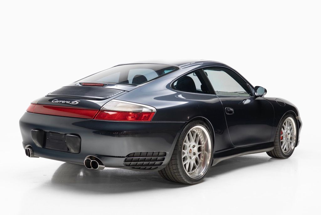 2004 Porsche 911 - Thumbnail 8