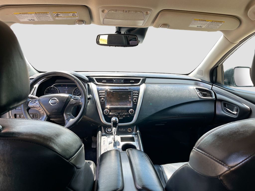 Used 2020 Silver Nissan SL image 20