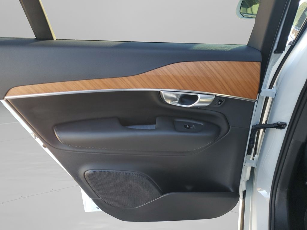 Used Car 2024 Volvo Xc90  B6 Plus Bright Theme 6-seater For Sale Under $40,000 In Austin, Texas