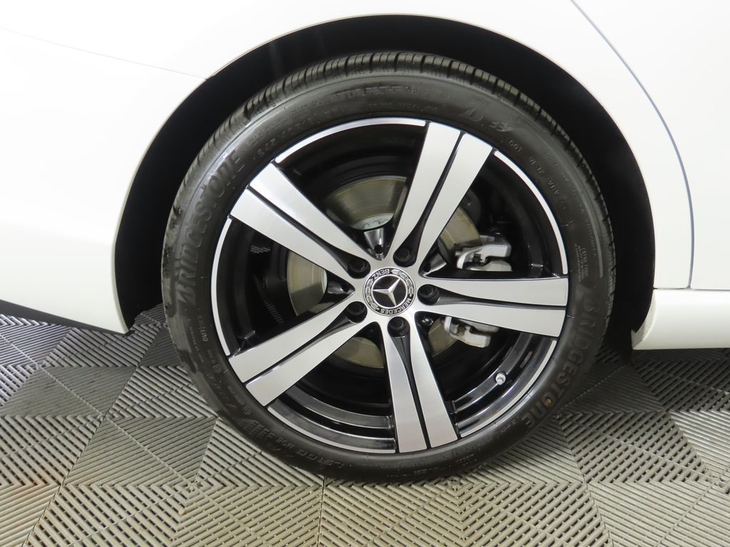 Thumbnail: 2025 Mercedes-Benz C-Class - 30