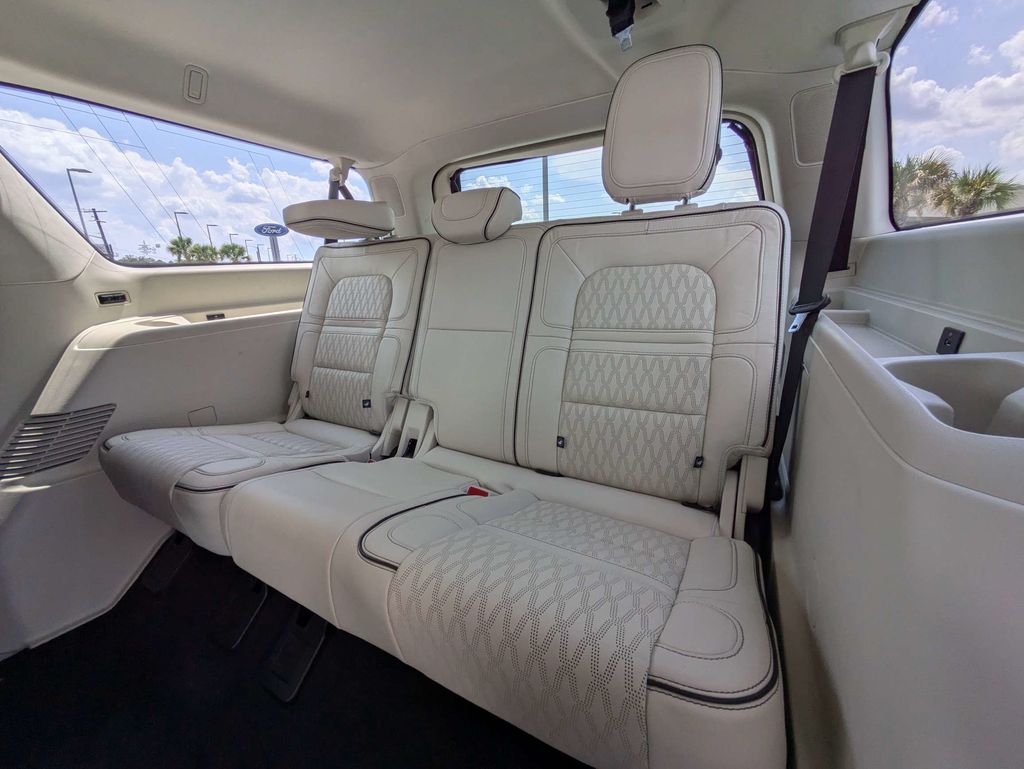 2024 Lincoln Navigator Black Label L