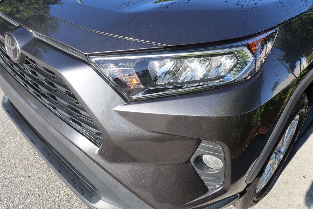 Thumbnail: 2021 Toyota RAV4 - 3