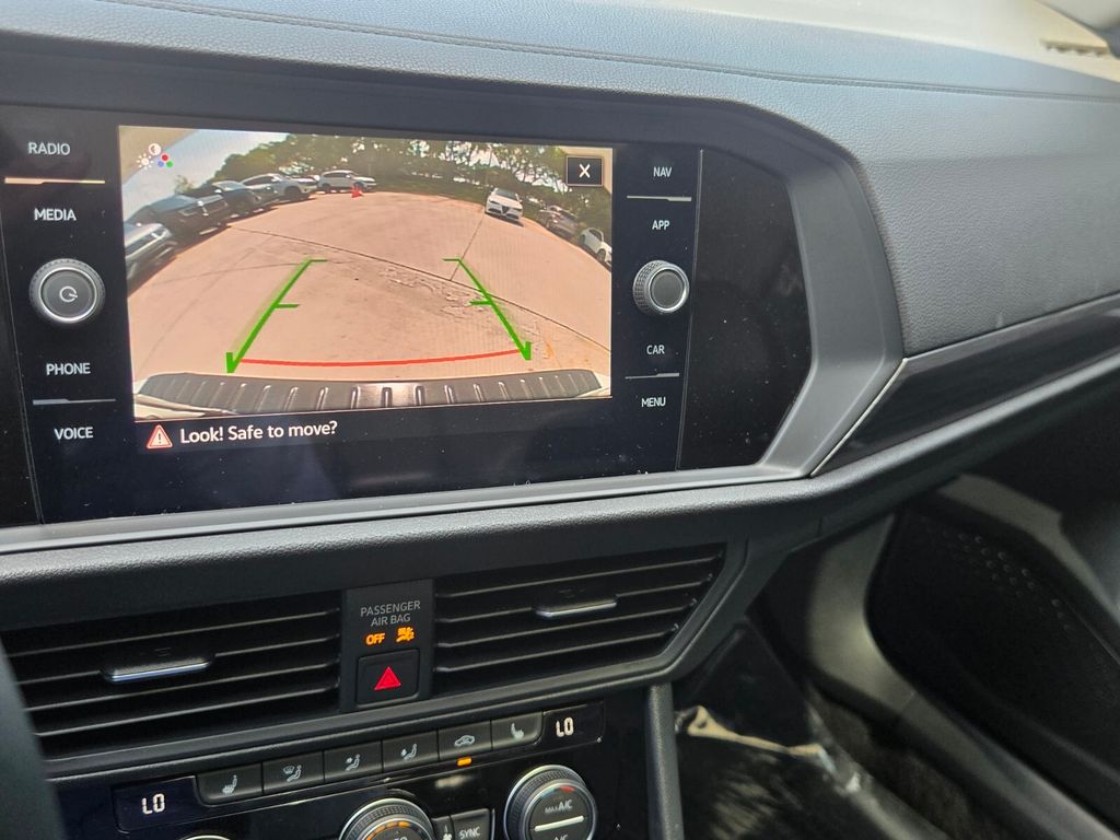2023 Volkswagen Jetta - $19,500