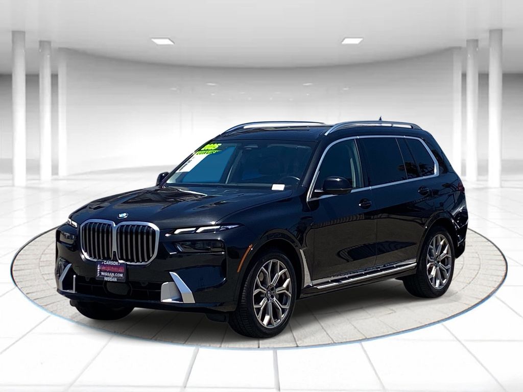 2025 BMW X7 xDrive40i