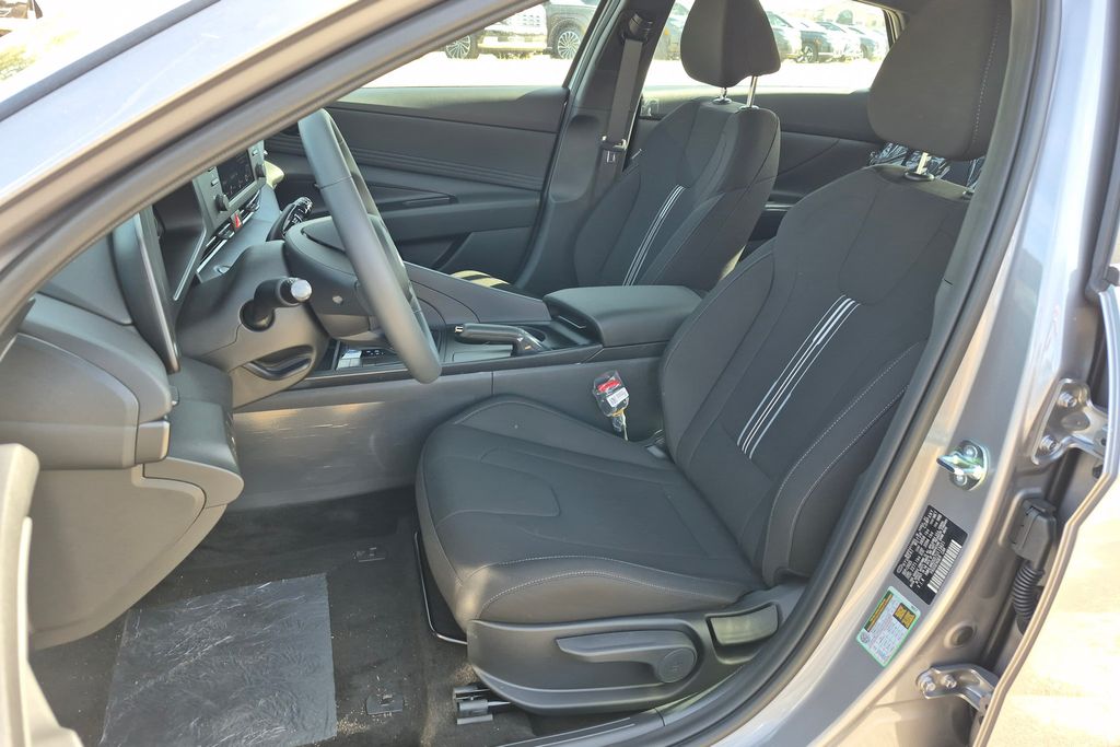 New 2026 Gray HYUNDAI SEL Sport Plus image 13