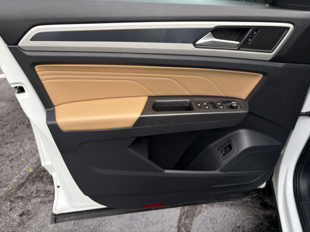 2022 Volkswagen Atlas Cross Sport SE w/Tech - Photo 21