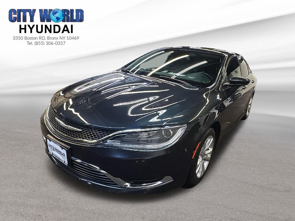  2016 Chrysler 200 Limited Sedan FWD   