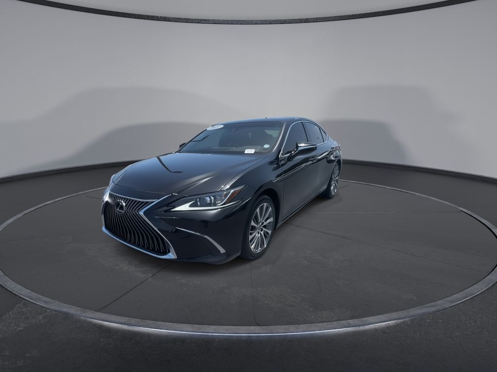 Thumbnail: 2021 Lexus ES - 4