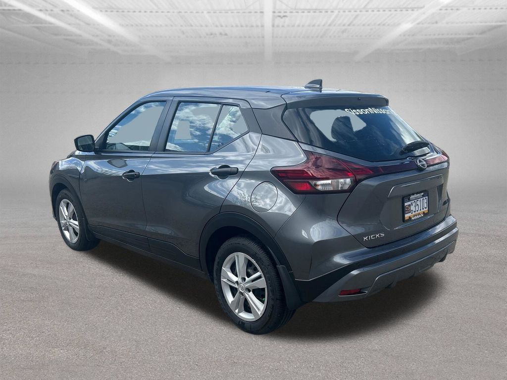 2025 Nissan Kicks Play S - 2