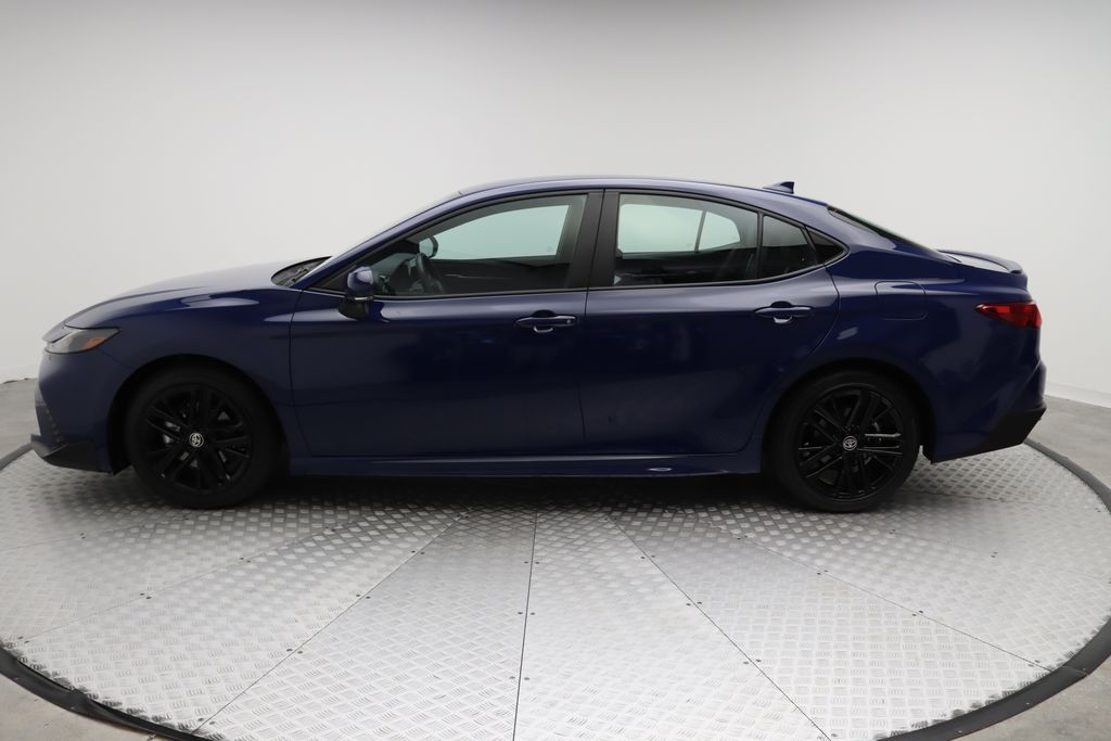 2025 Toyota Camry SE 12