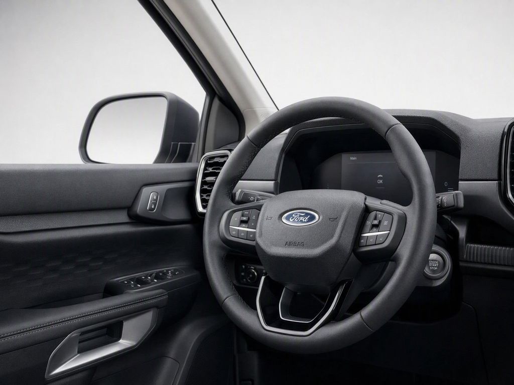 Used 2025 Red Ford XLT image 18