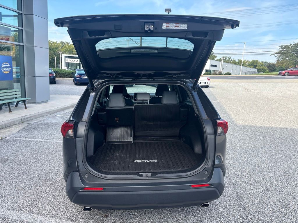 Used 2022 Gray Toyota XLE Premium image 9