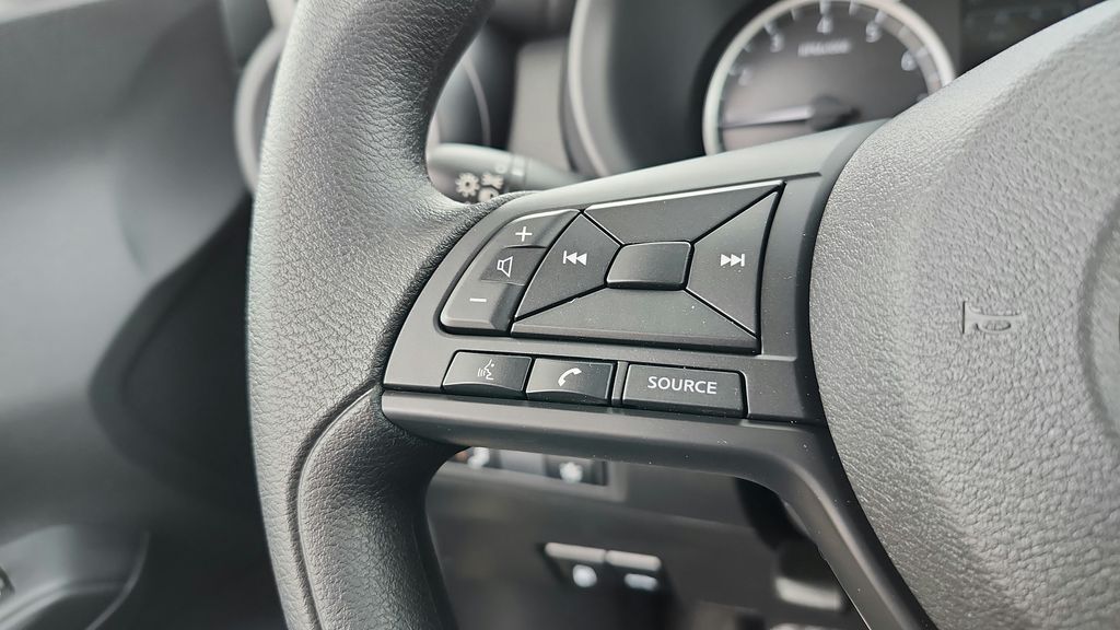 2025 Nissan Kicks Play