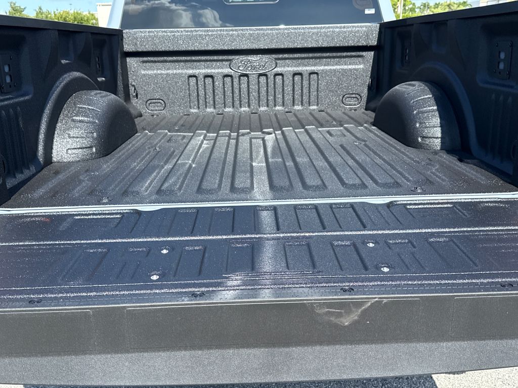 2026 Gray Metallic Ford Super Duty F-250 SRW Lariat 4X4 Truck