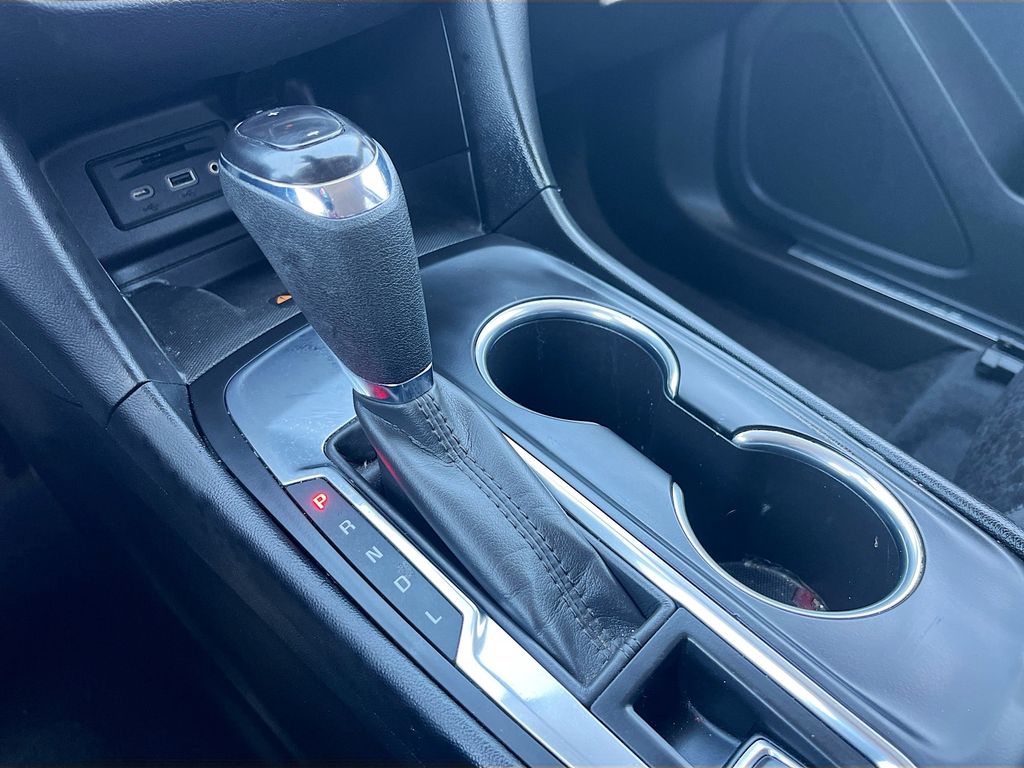 Used 2020 Silver Chevrolet Premier image 16