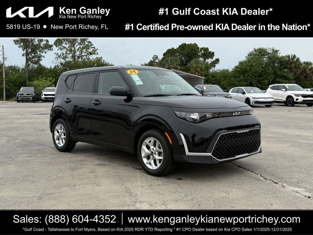 Fusion Black 2024 Kia Soul SUV / Crossover Front-Wheel Drive Continuously Variable Transmission