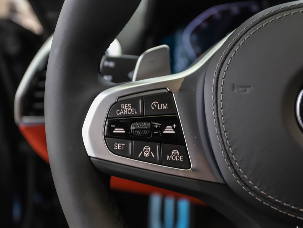 Thumbnail: 2026 BMW 8 Series - 12