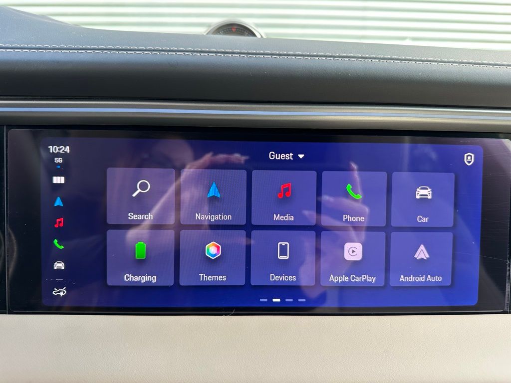 Thumbnail: 2025 Porsche Macan - 30