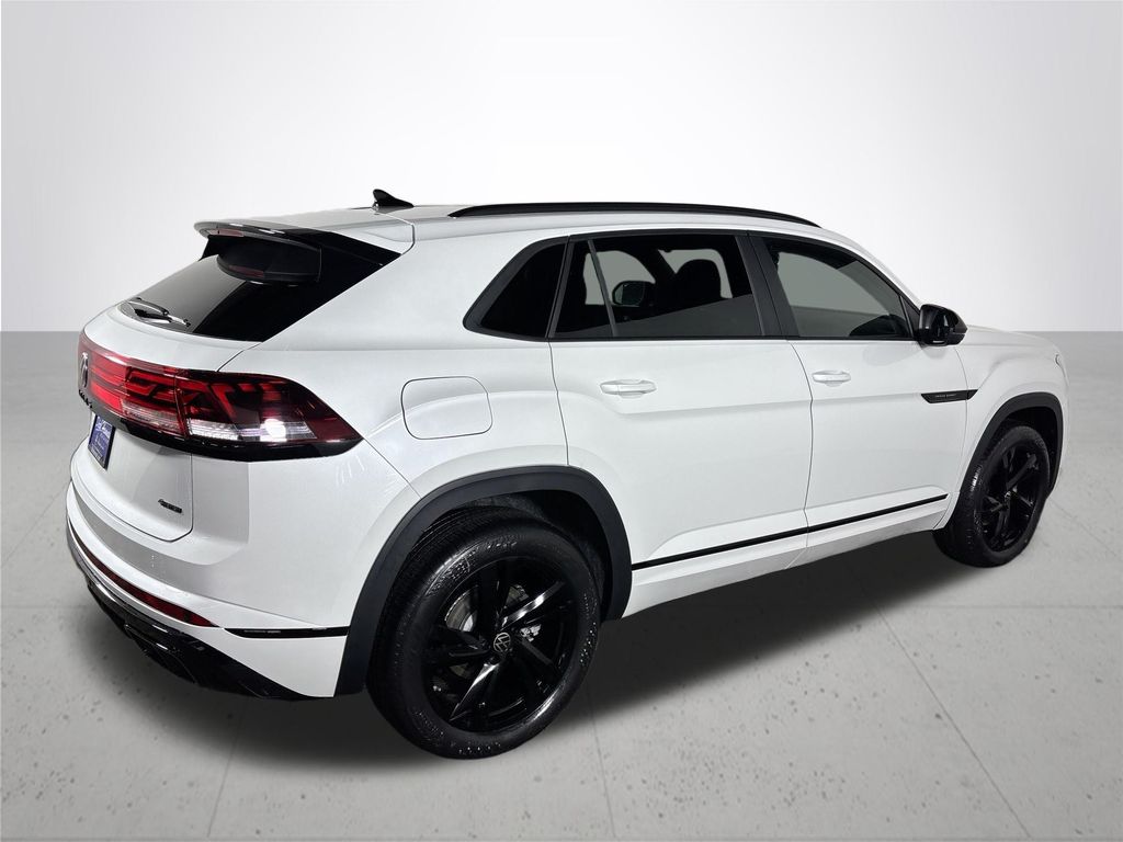 2026 Volkswagen Atlas Cross Sport 2.0T SEL R-Line Black