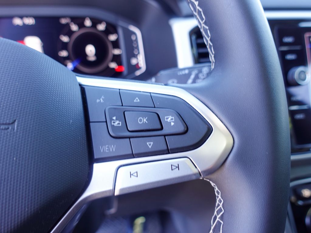 Used 2023 Gray Volkswagen 3.6L V6 SE w/Technology image 14