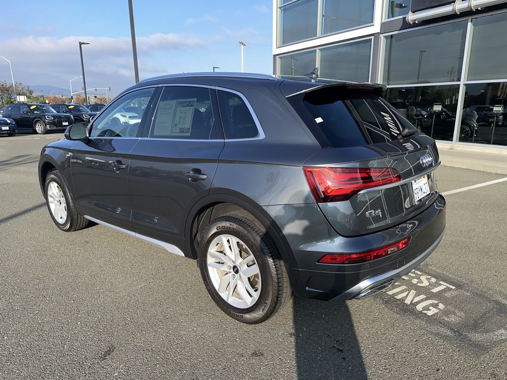 Thumbnail: 2022 Audi Q5 - 3