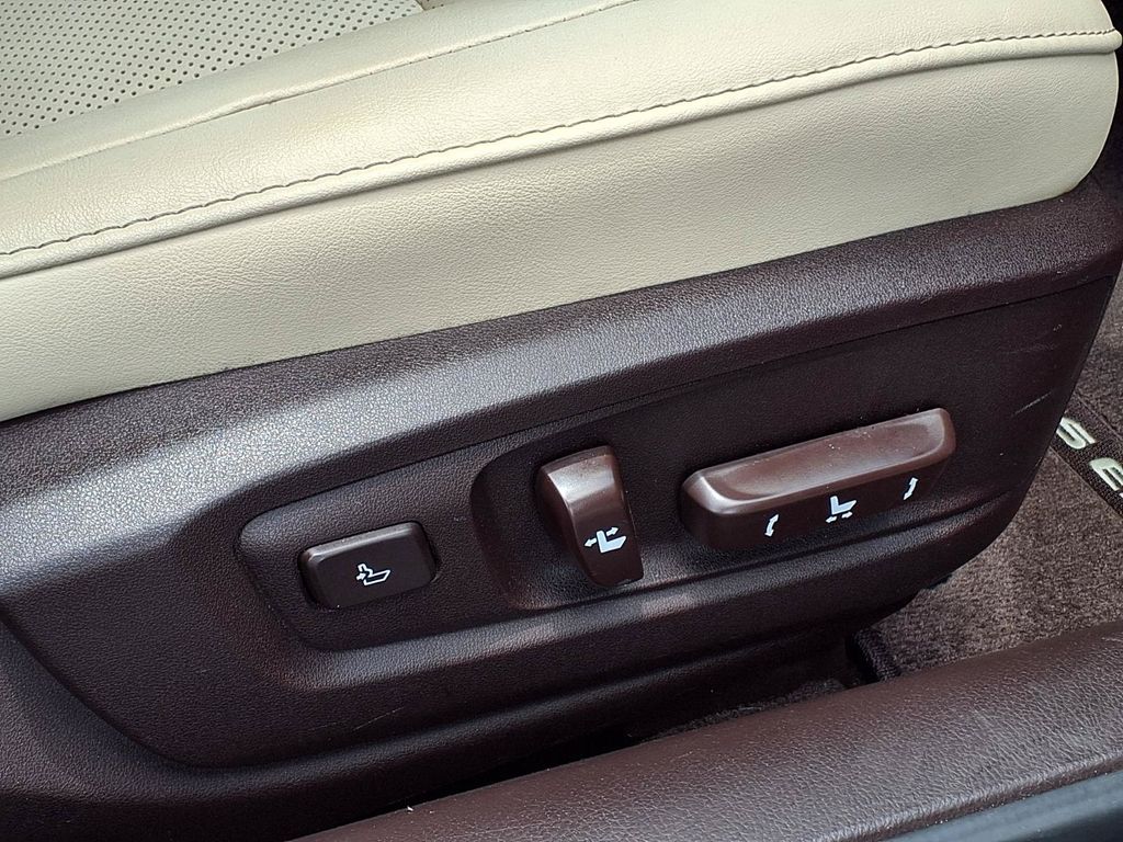 Used 2017 Lexus ES Sedan