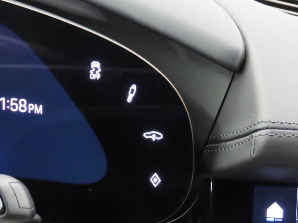 Thumbnail: 2025 Porsche Taycan - 25