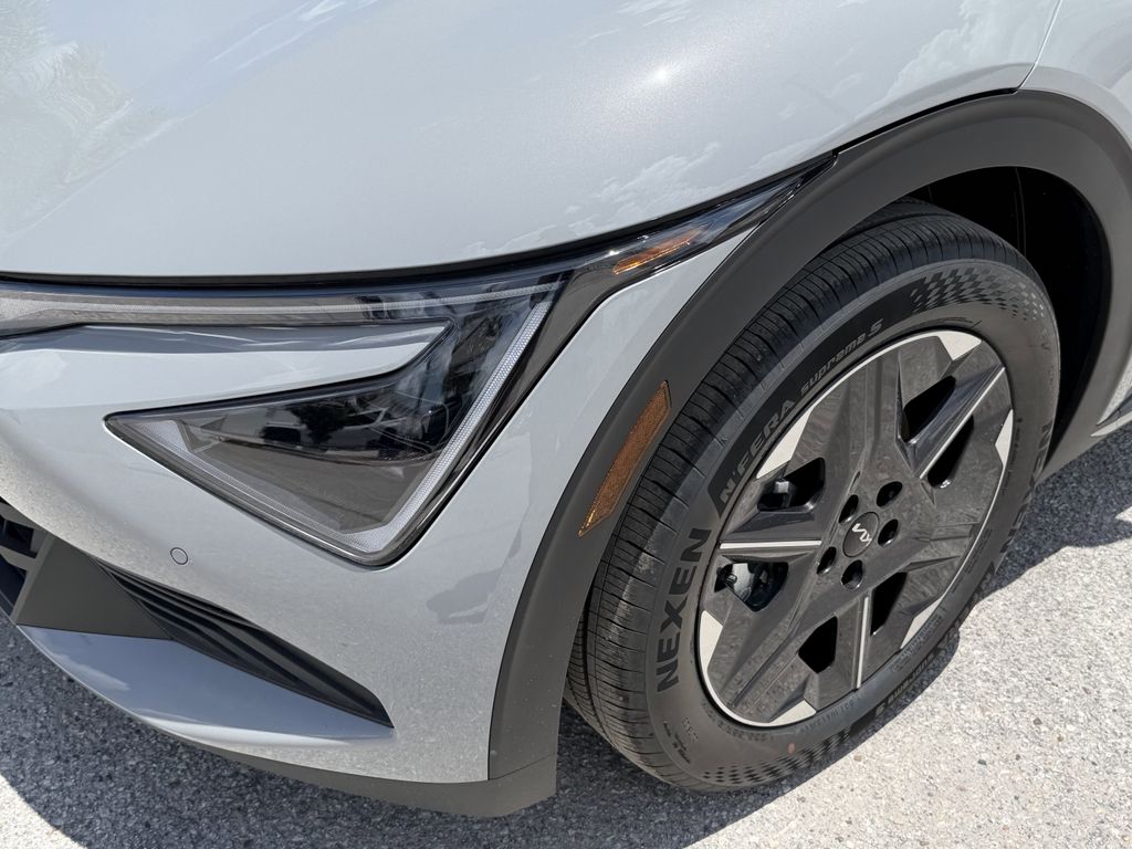 new 2026 Kia EV6 car, priced at $37,393